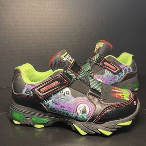 Monster Jam Grave Digger Light Up shoes Size 11